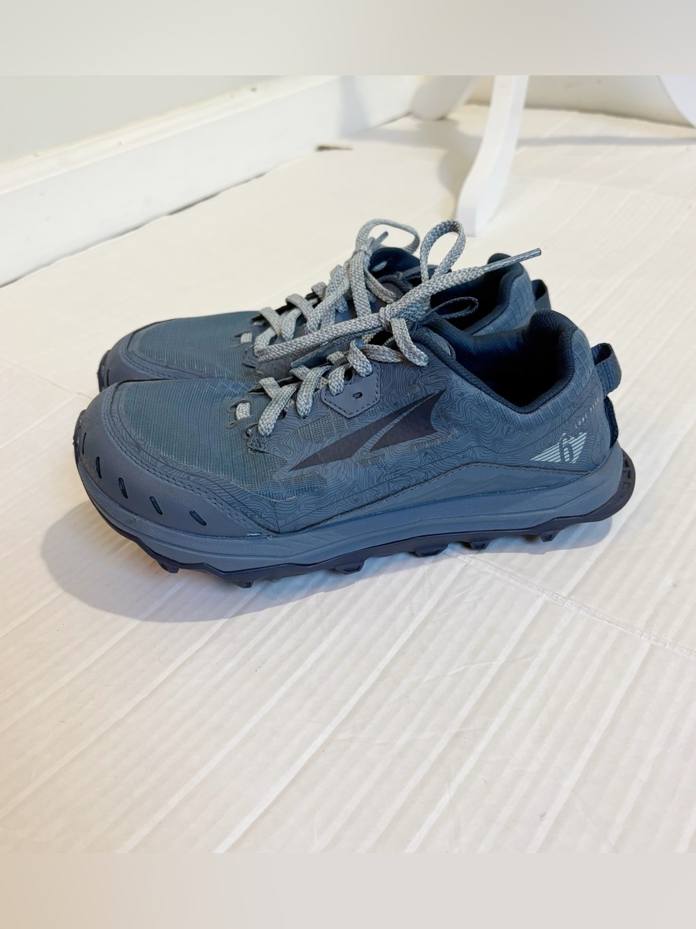 Altra Lone Peak 6 Hiking Shoes Womens Size 6.5 Wide Trail Running Sneakers Blue